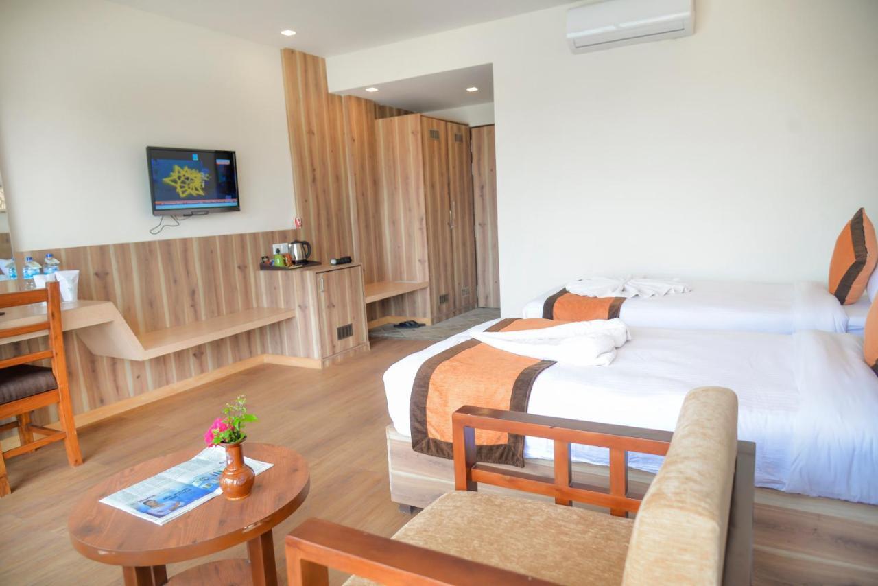 Park Safari Resort Sauraha Luaran gambar